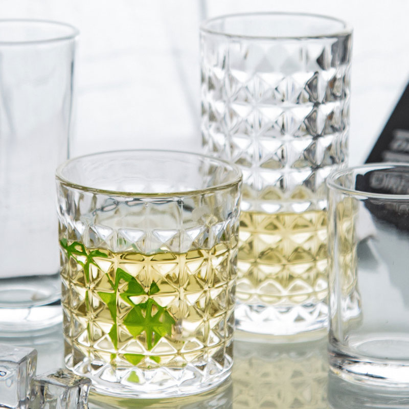 古典的なスコッチグラスギフト 1 個ダイヤモンドレリーフガラ - Wine Vodka Beer のレビューと価格